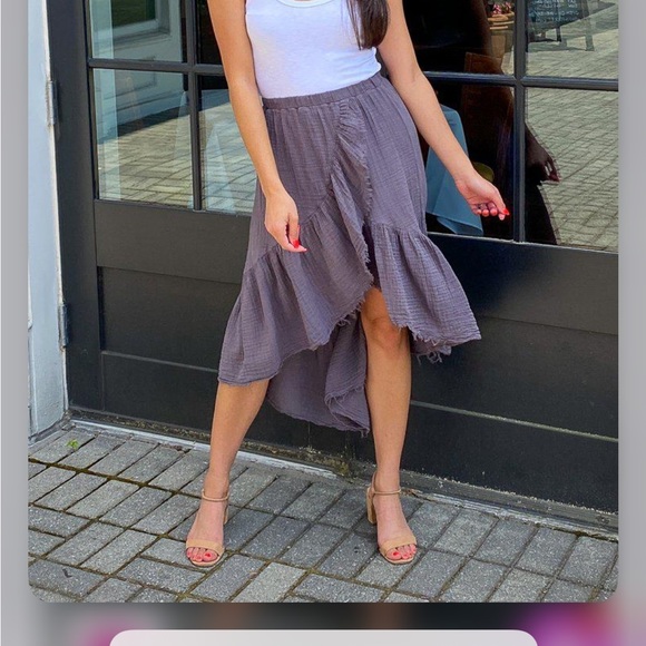 NWOT! Super Cute! Stark X Cotton Gauze Tulip Hem Midi Skirt - Picture 4 of 4